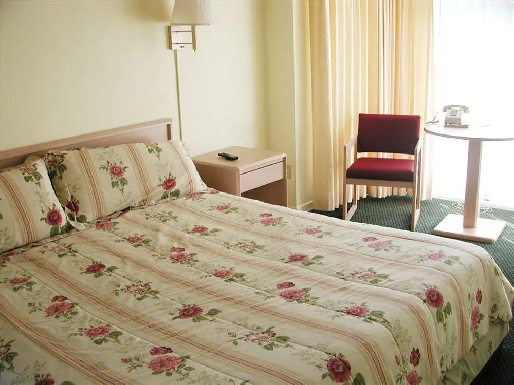 Pine Beach Inn