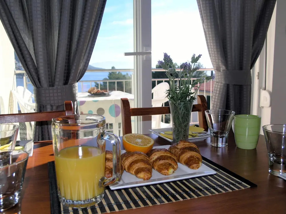 Apartments Marinko