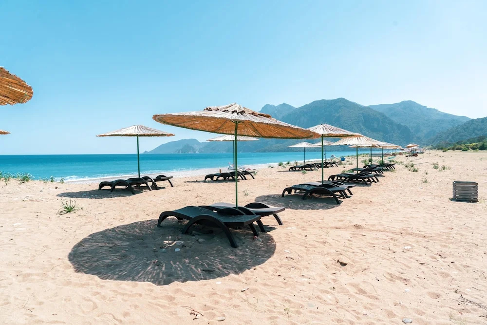 Бунгало Etenna Beach Bungalows