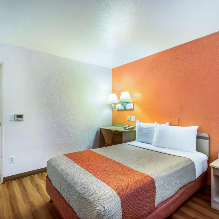 Motel 6-Youngtown, AZ - Phoenix - Sun City