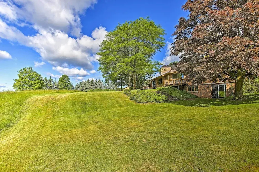 3 Mi to Silver Lake: Traverse City Home w/ Deck