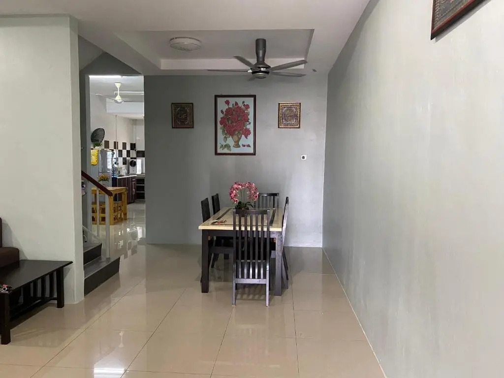 Makmur homestay