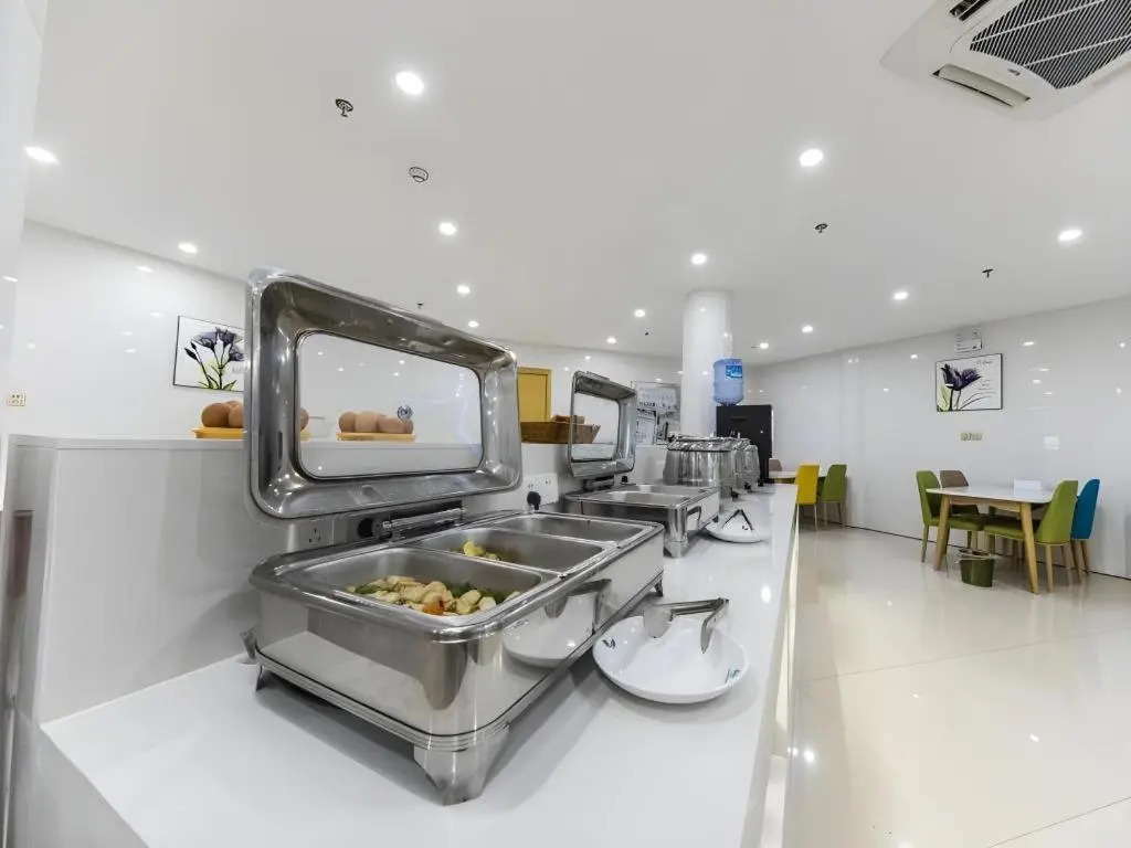 GreenTree Inn Chuzhou Langya Mountain Scenic Area Xijian Road Business Hotel