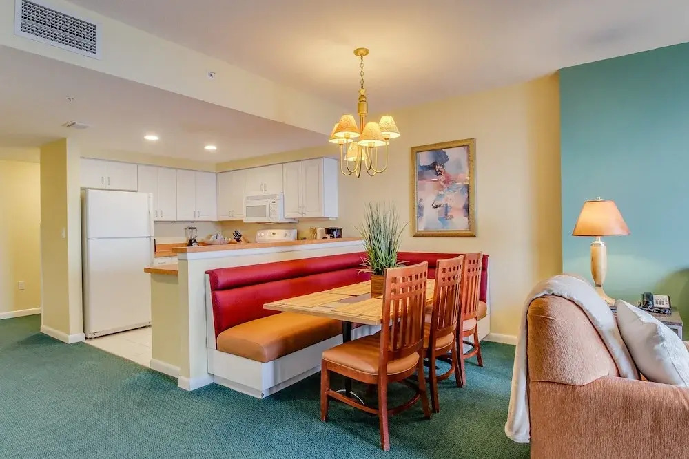 Ocean Walk 2424a