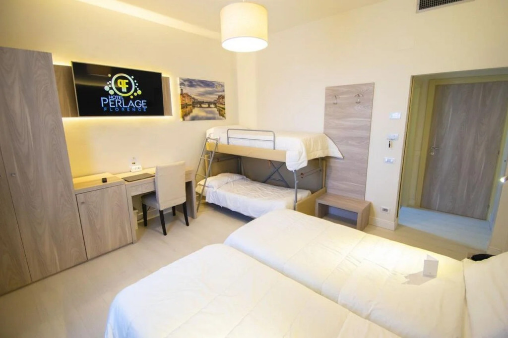 Hotel Perlage Florence -with Private Parking & Fast Wifi
