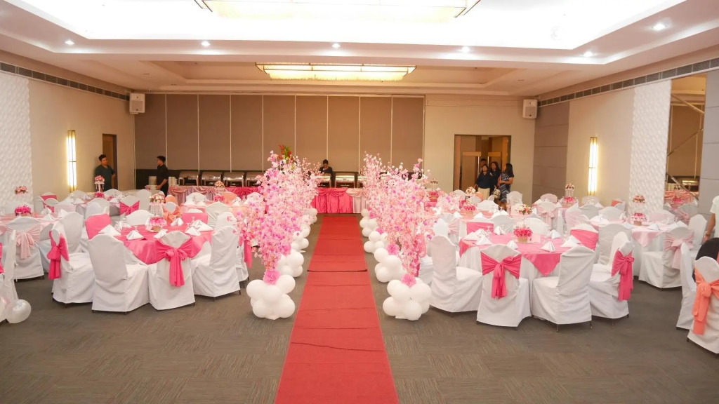Circle Inn Hotel and Suites Bacolod