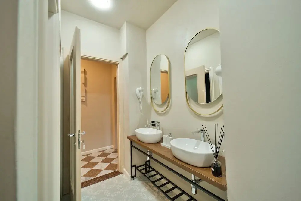 2115 Boutique Hostel