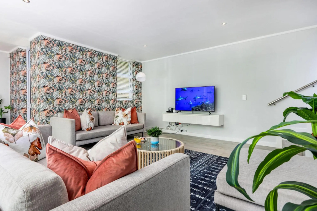 Houghton Villa - Camps Bay