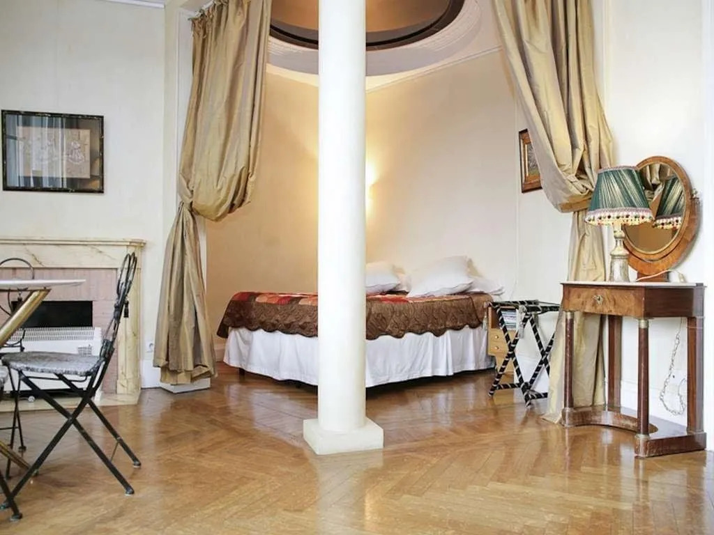 Luxury 3 Bedrooms - Arc Of Triumph
