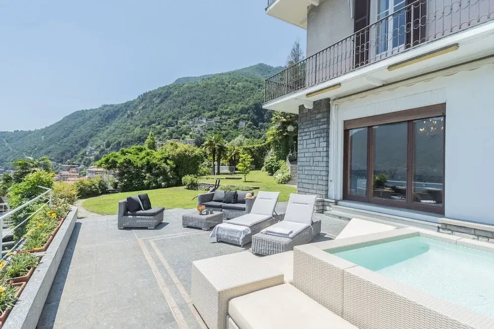 Villa Chiara Lake Como with private garden by Rent All Como