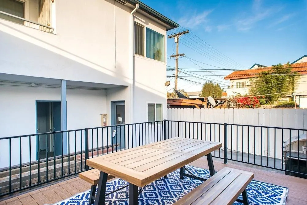 Stylish 2br/1ba in the Heart of PB by Domio