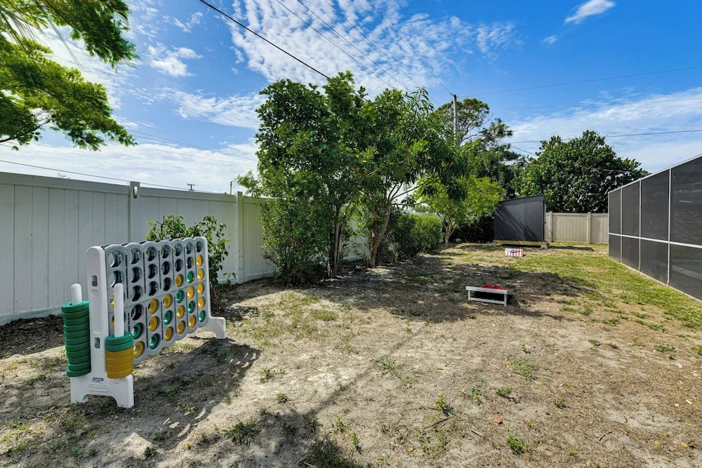 Happy Hideaway, Private Pool & Patio, North Port!