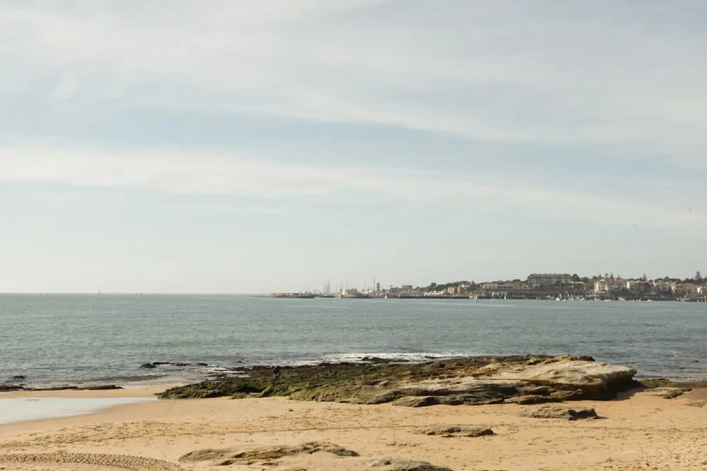 Cushy Apartment with garden in Estoril