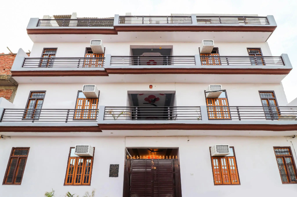 OYO 44205 Hotel Aryan Galaxy