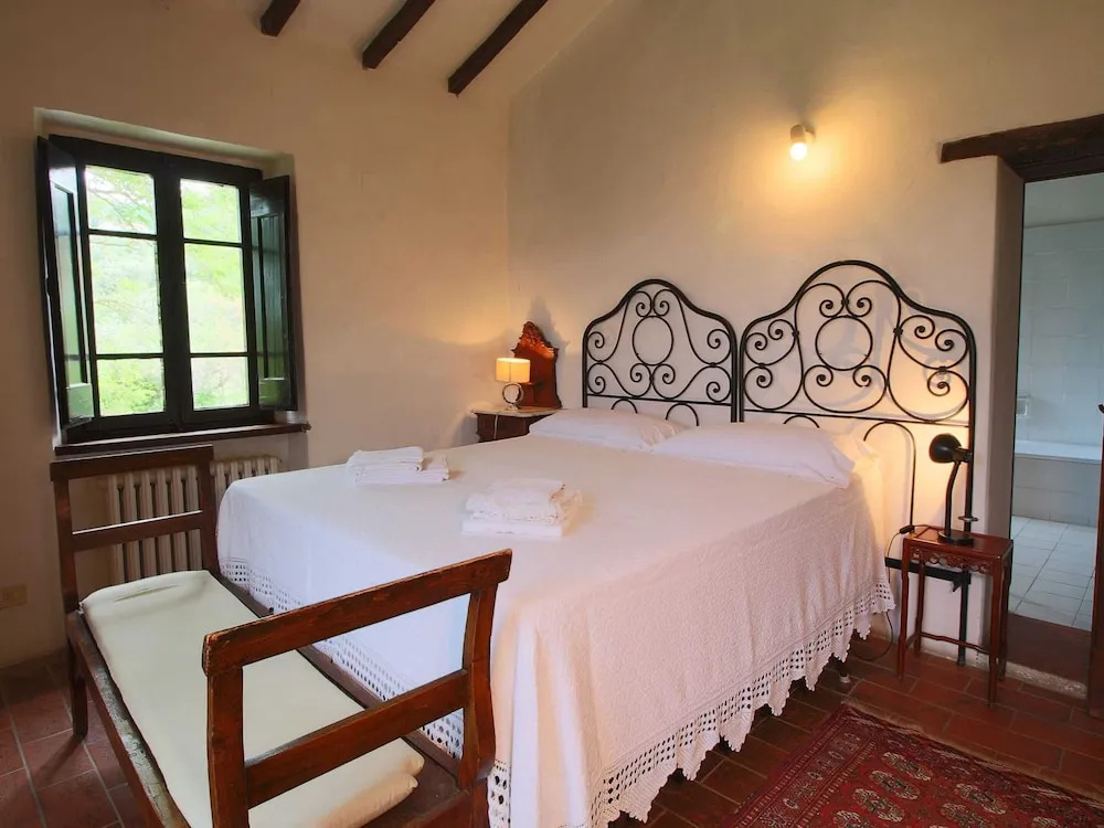 Tranquil Farmhouse near Center in Umbertide with Garden