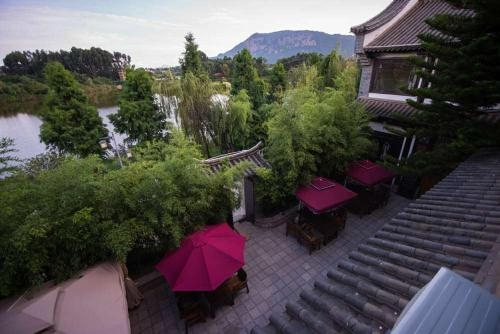 Lake View Hotel