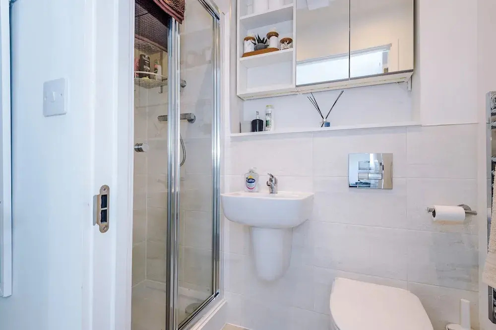 Luxury 2br in Salford, Slps 6, Wifi, Parking & ps5