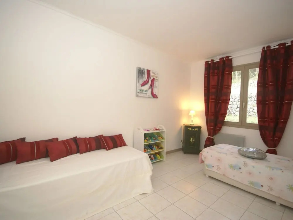 Pretty Holiday Home With Private Pool and Close to the Lovely Village Lorgues