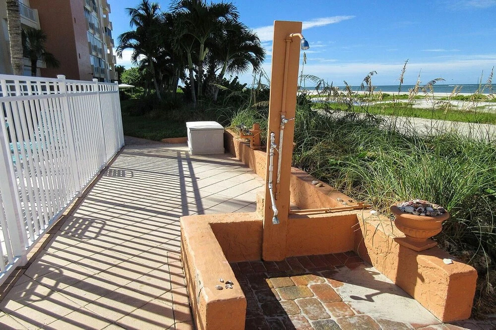 Leonardo Arms 407 - 2 Br Condo
