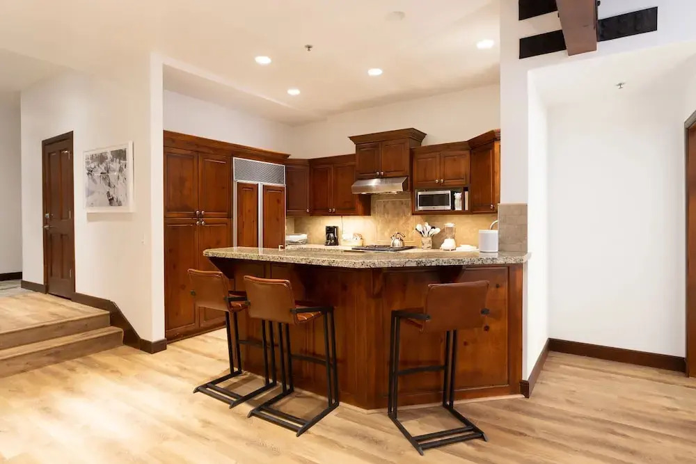 Trail's End Lodge at Deer Valley Resort - Two Bedroom Residence with Spa #402 2 Condo