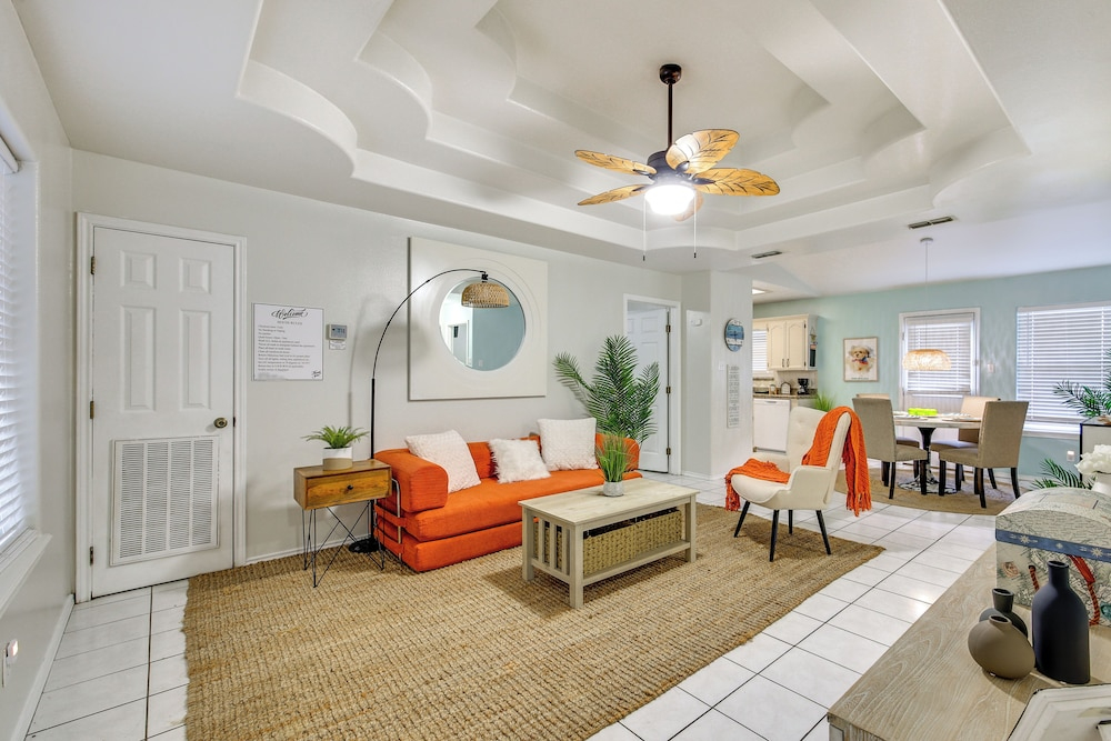 Welcoming Edinburg Apartment - Pet Friendly!