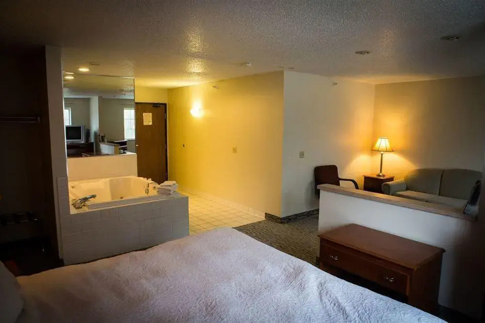 Regency Inn & Suites