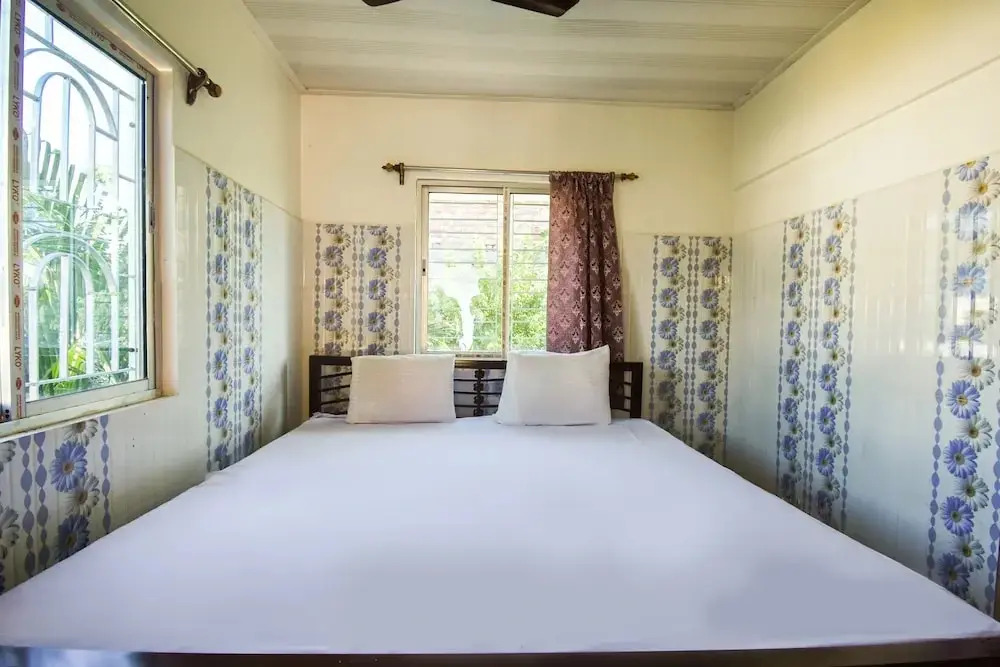 Mainak Hotel & Cottage by OYO Rooms