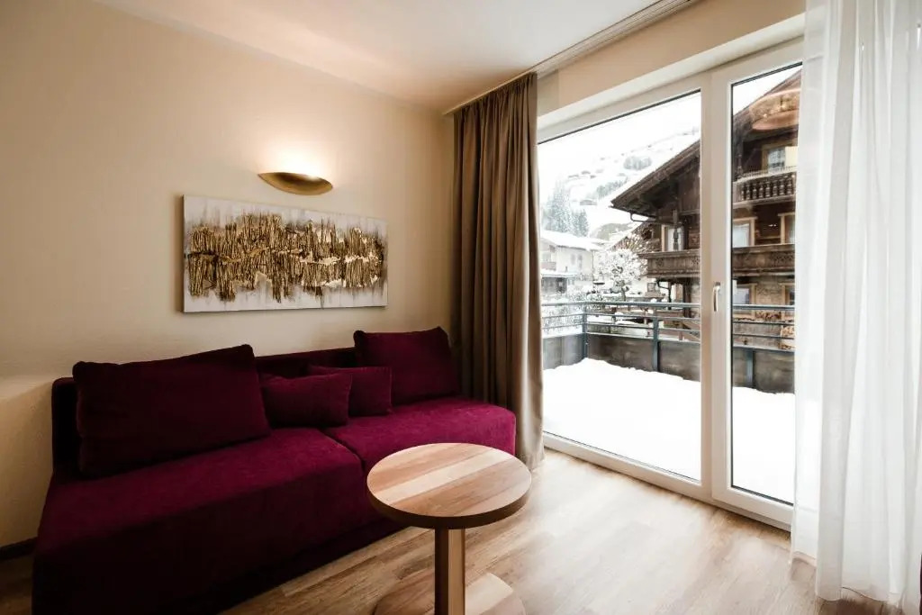 Aparthotel Dorfplatzl Garni Apartments & B&B