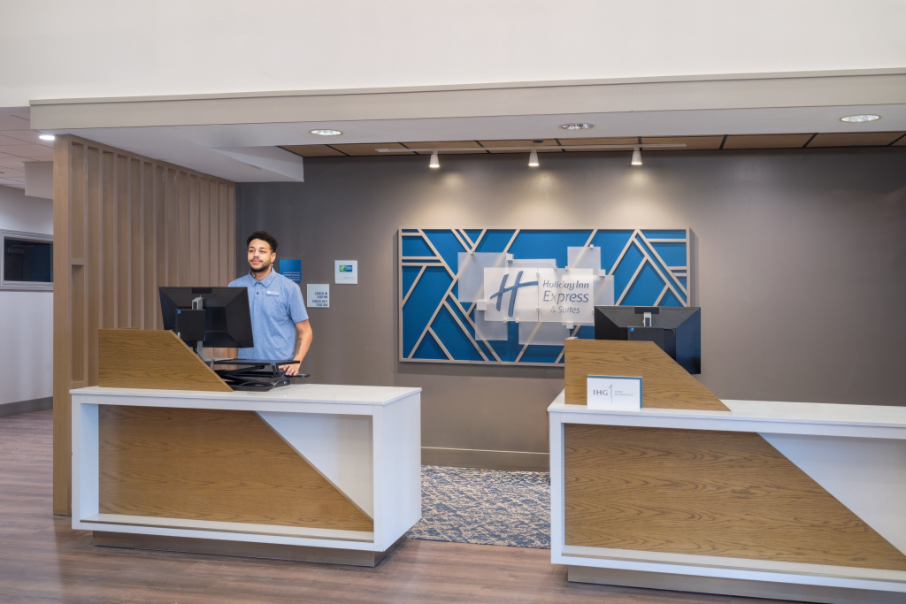 Holiday Inn Express & Suites Bozeman West by IHG