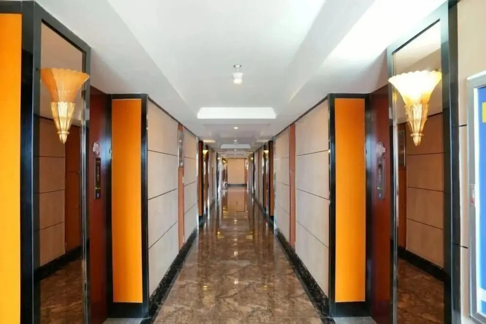 Longmen Hotel