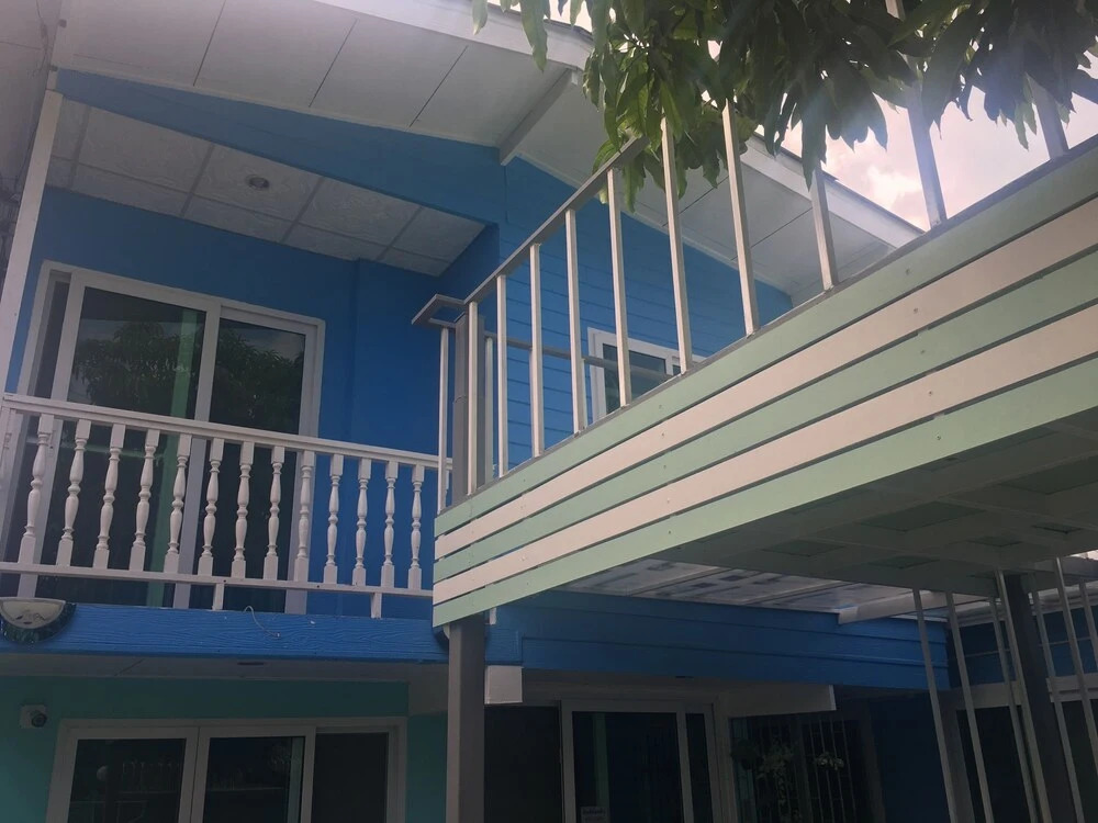 Ruean Mai Hom - Hostel