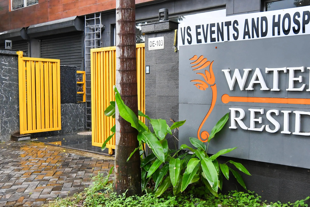 Collection O Water View Residency