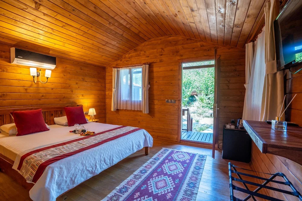 Eden Bungalows and Beach