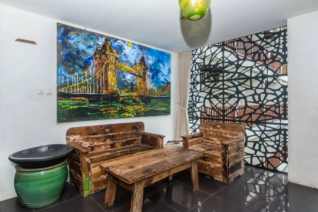 ZEN Rooms Raya Kuta Joger