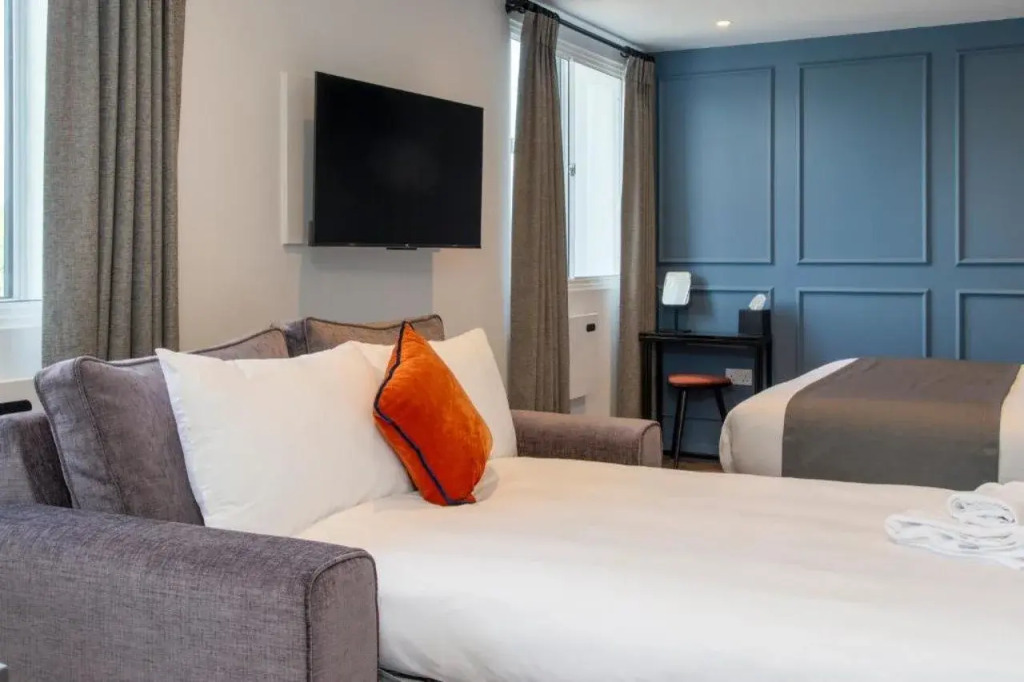 Station Suites Aparthotel