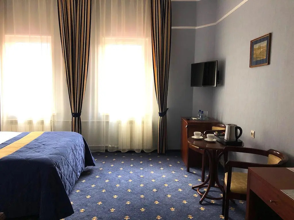 Премьер