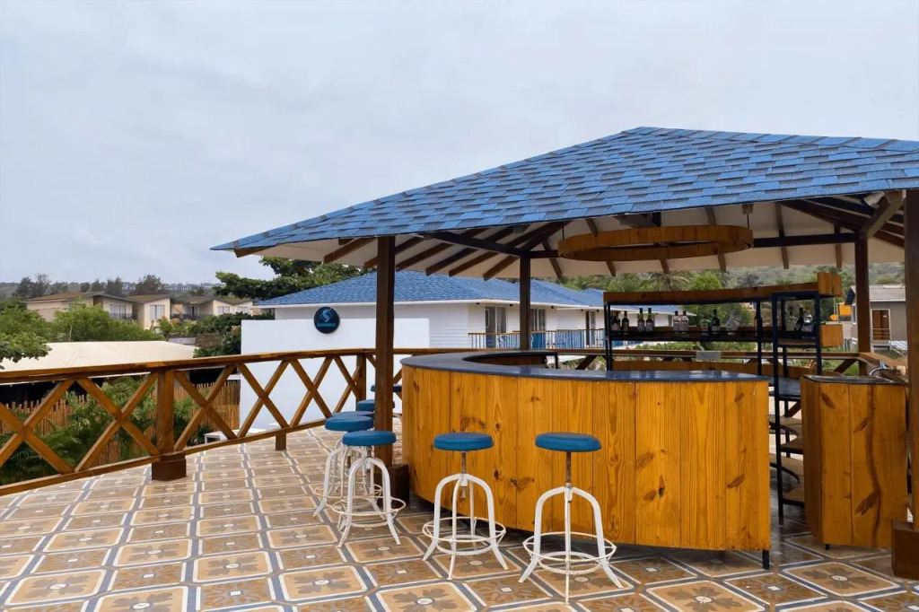 Sandbanks Beach Villas, Morjim