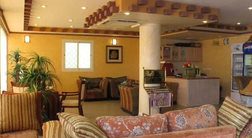 Al Narjes Suites