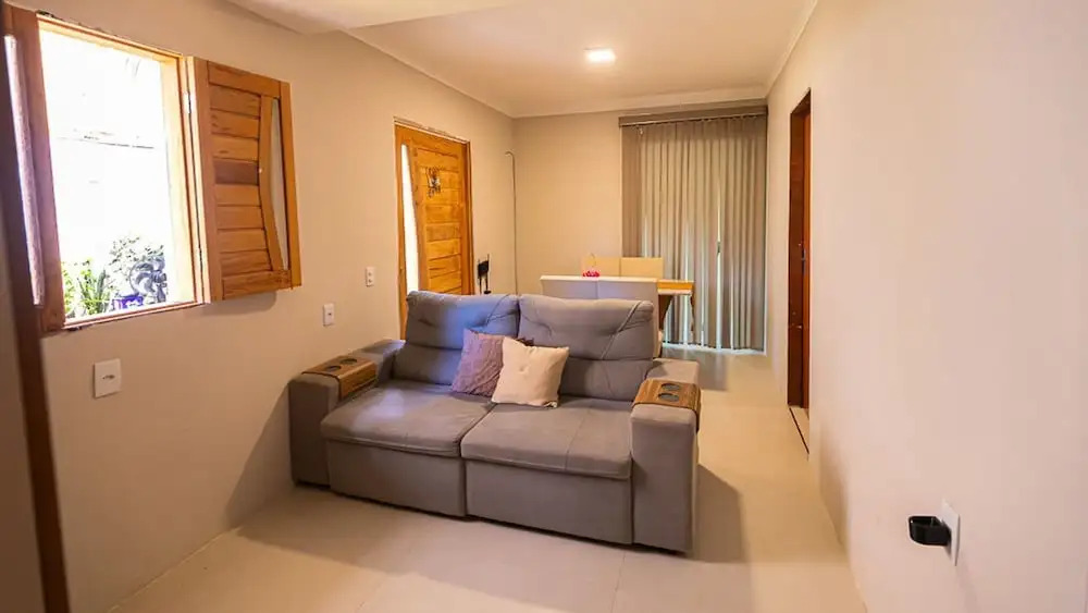 Casa com Piscina e Churrasqueira em Arembepe