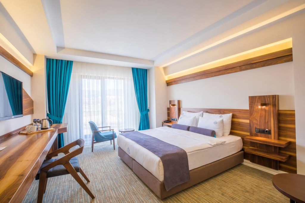 Karpalas City Hotel & Spa