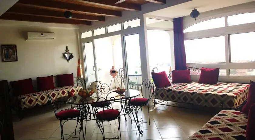 Luxury and Charm Apartment