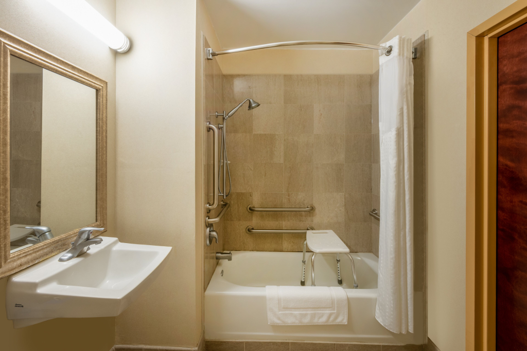 Holiday Inn Express Hotel & Suites Erie an IHG Hotel