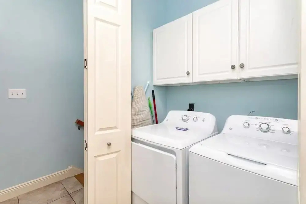 Gulf Shores Escape Walk to Waves Pool Golf Views