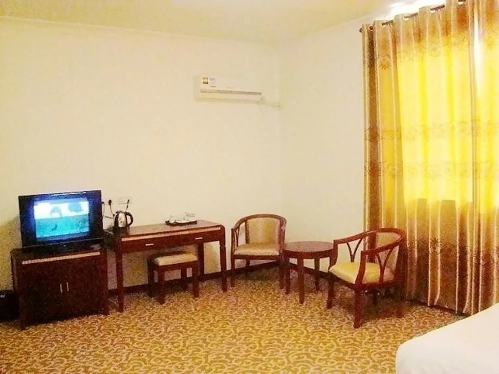 Yuanlong Business Hotel