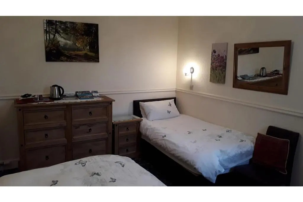 OYO Cedar Villa Guest House