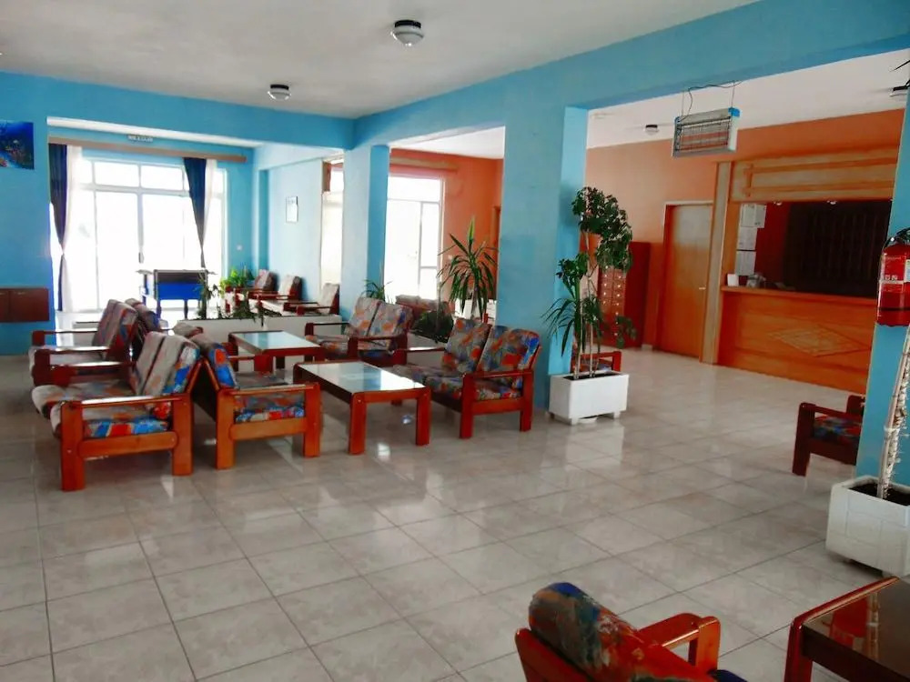 Oasis Hotel