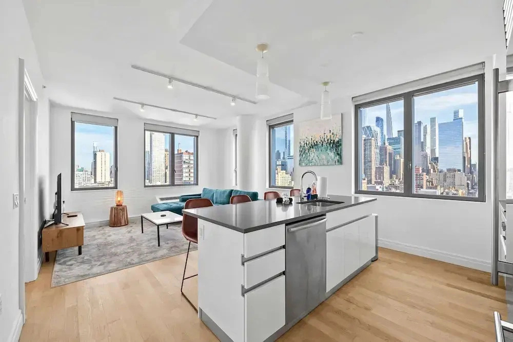 Forte Select Xxii by Rove 2BR Midtown West Apt