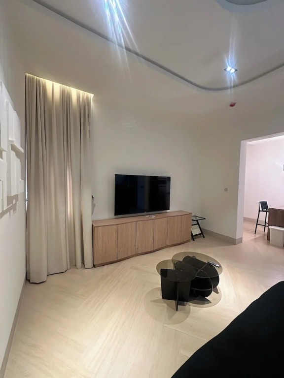 Lia's Court Apartment