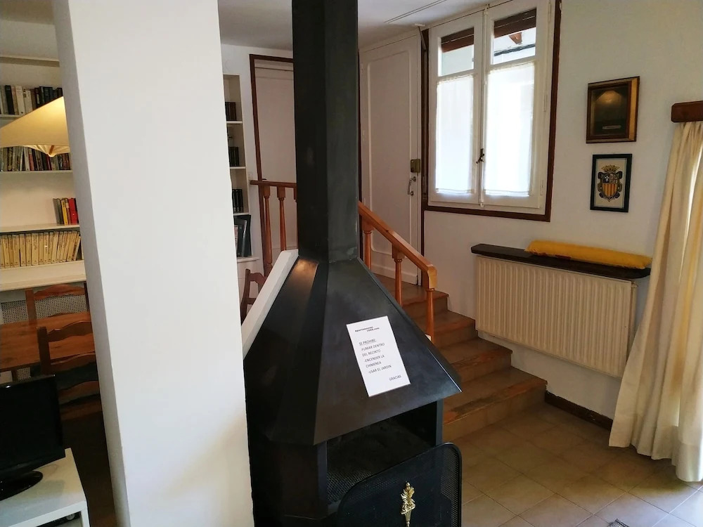 Apartamentos 3000 Escarrilla