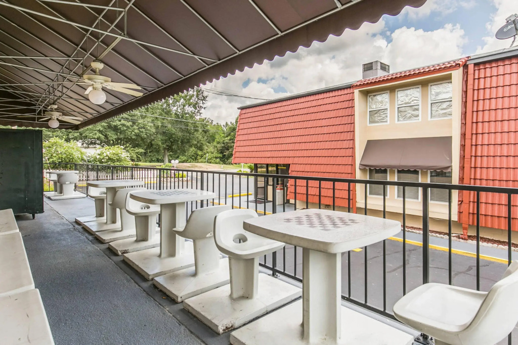 Econo Lodge Tallahassee I-10 near University
